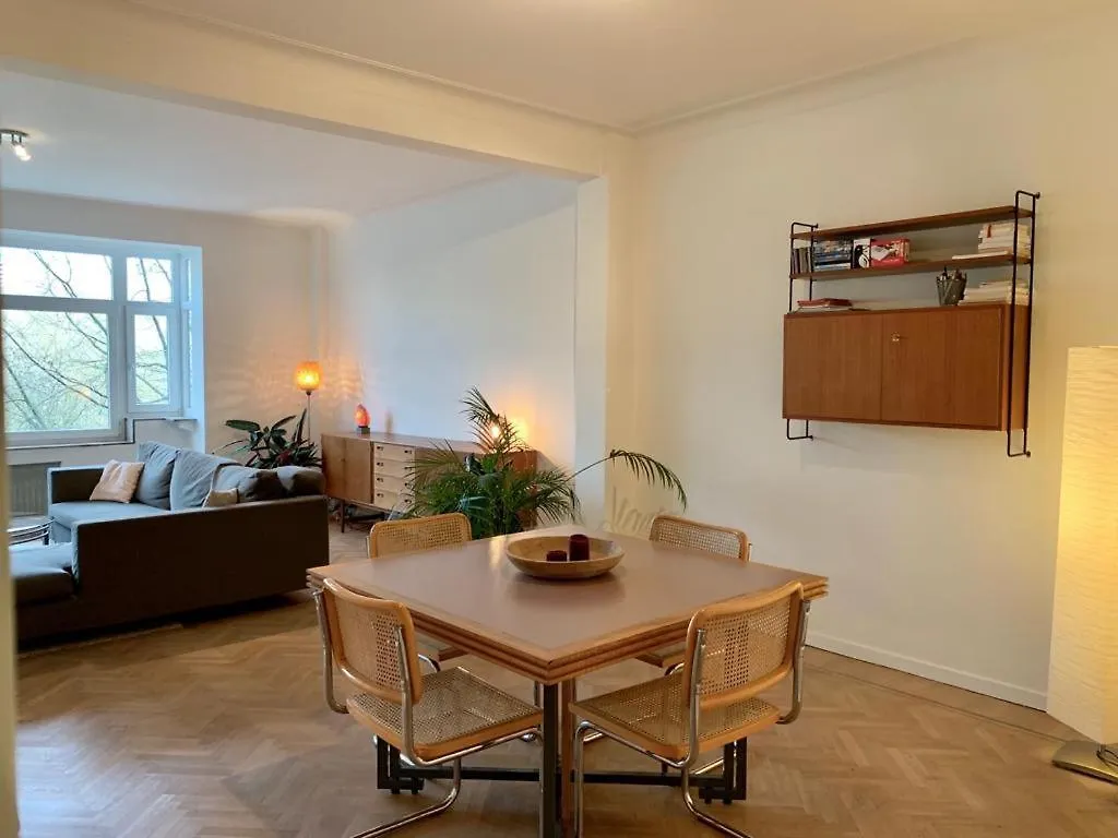 Art Deco Apartment With Park View Antwerp
