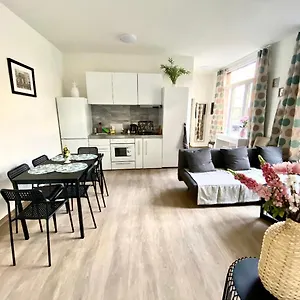 Appartement сarnot Zoo Area, Antwerpen